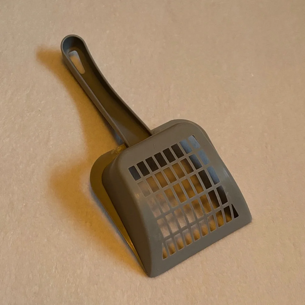Gray Cat Litter Scoop